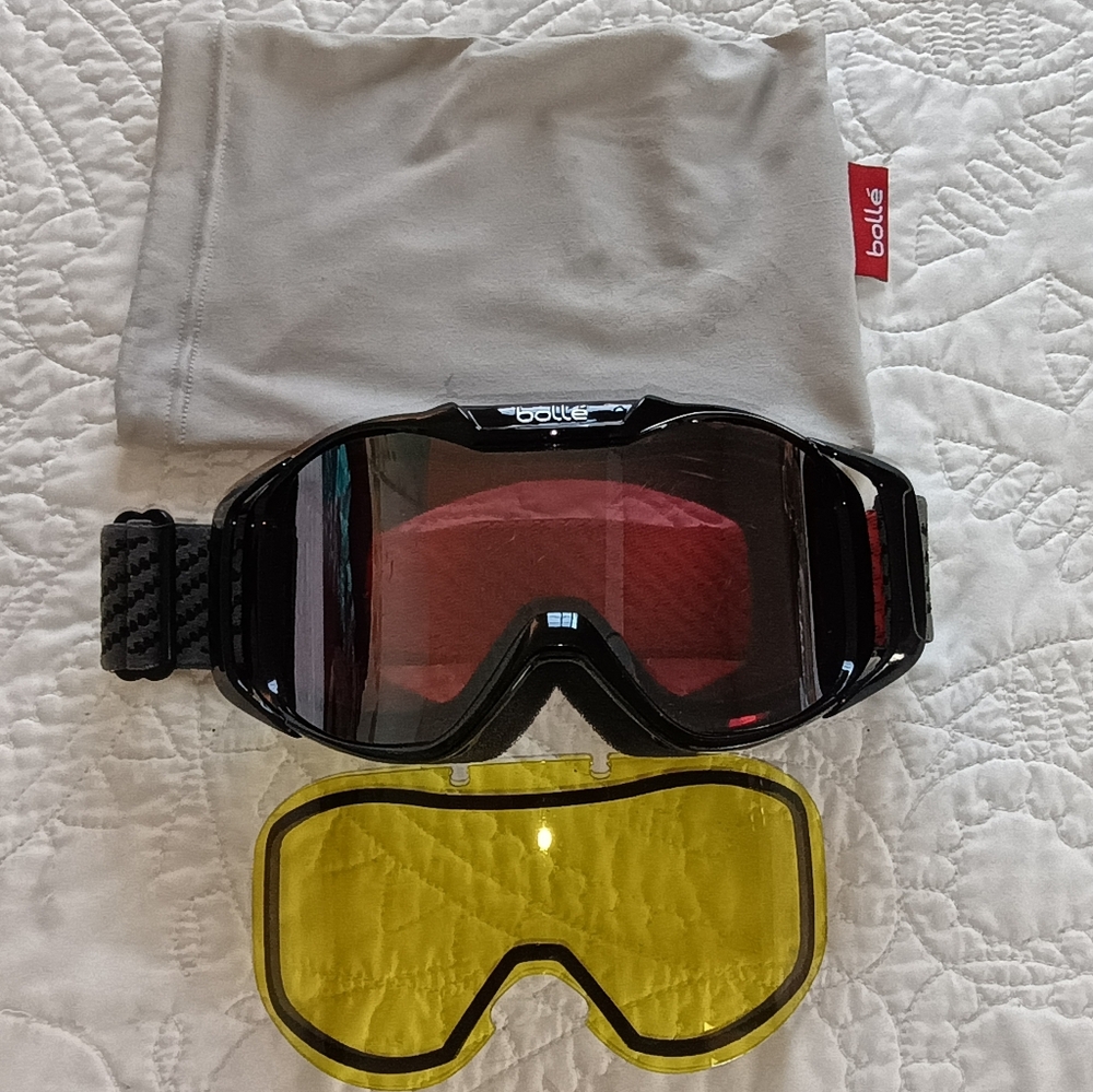 Bollé Ski Goggles W/ Interchangeable Lens & Bag